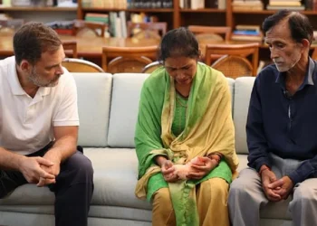 राहुल गांधी ने अंकिता भंडारी के माता-पिता से मुलाकात की
