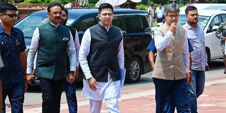 2022 से चुनाव जीतने के बाद 111 सांसदों-विधायकों ने बदली पार्टियां