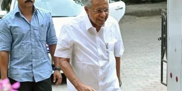 केरल चुनाव में हार पर CPM की बैठक में विजयन की कार्यशैली पर उठे सवाल