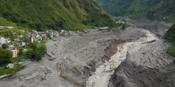 नेपाल त्रासदी में मरने वालों की संख्या 1,050 हुई, 4,000 अब भी लापता