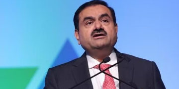 گوتم اڈانی کی کمپنیوں میں تیزی کے ساتھ بڑھی غیر ملکی فنڈنگ