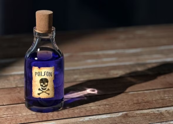 افغانستان میں اسکول کی طالبات کو دیا گیا زہر، اسپتال میں داخل