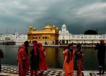 امرتسر میں خوف کا ماحول، سورن مندر کے پاس 4 بم نصب کیے جانے کی اطلاع، پورے پنجاب میں ریڈ الرٹ