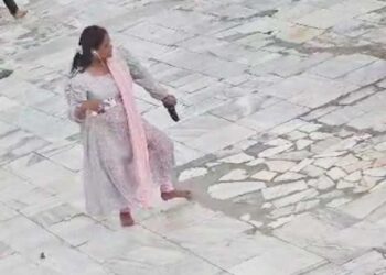 اجمیر میں خواجہ معین الدین حسن چشتی کی درگاہ میں  خاتون کے رقص کی ویڈیو سوشل میڈیا پر وائرل