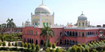 دارالعلوم دیوبند کے ذریعہ طلبا پر باہر کوچنگ نہ لینے کی عائد پابندی پر تنازع