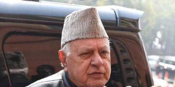 جموں وکشمیر کے عوام کو جمہوری اور آئینی حقوق سے محروم رکھنا سود مند نہیں: ڈاکٹر فاروق عبداللہ