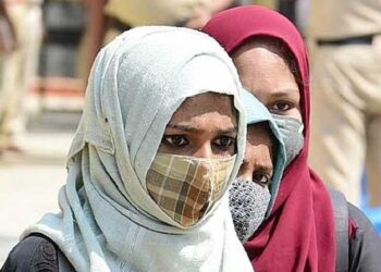 حیدر آبادمیں باحجاب طالبات کو امتحان دینے سے روکا گیا