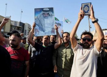 سویڈن میں  قرآن پاک نذرِ آتش کیے جانے کےخلاف دنیا بھر میں مسلمانوں کا شدید احتجاج