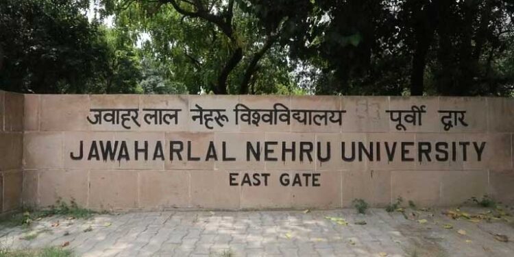 جے این یو سے دو لڑکیوں کو اغوا کرنے کی ناکام کوشش