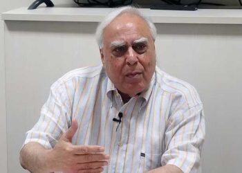 ‘یوپی پولیس کی حراست میں 41 لوگوں کی موت’، کپل سبل نے مرکز سے پوچھا سوال