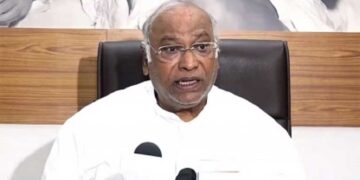 ’من کی بات‘ میں پہلے ہونی چاہیے تھی منی پور کی بات