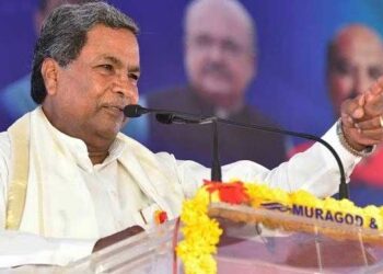 کرناٹک: کانگریس حکومت اسکولی نصاب سے ہیڈگیوار کو ہٹانے کی کر رہی تیاری، تنازعہ شروع