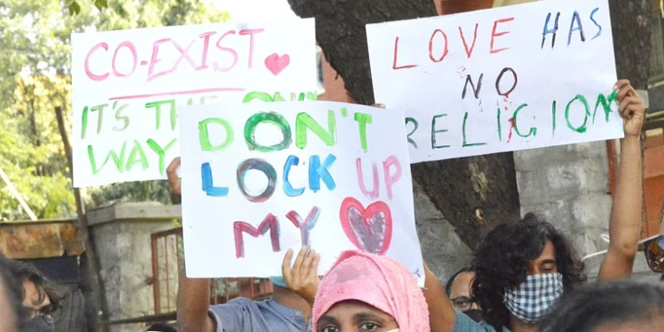 کرناٹک میں ’لو جہاد قانون‘ واپس لینے کا فیصلہ