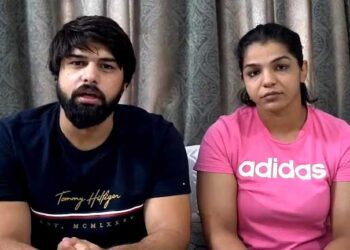 ’دھرنا کے لیے اجازت 2 بی جے پی لیڈران نے دلوائی تھی‘، پہلوان ساکشی ملک کا حیرت انگیز انکشاف