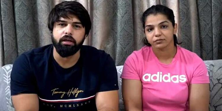 ’دھرنا کے لیے اجازت 2 بی جے پی لیڈران نے دلوائی تھی‘، پہلوان ساکشی ملک کا حیرت انگیز انکشاف