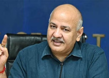 سات گھنٹوں کے لیے جیل سے باہر آئے منیش سسودیا، بیوی سے ملاقات ممکن نہیں ہو سکی