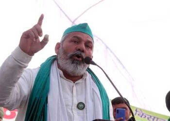 دہلی تحریک سے بھی بڑی تحریک چھیڑنی ہوگی، کسانوں پر لاٹھی چارج کے بعد راکیش ٹکیت کا انتباہ