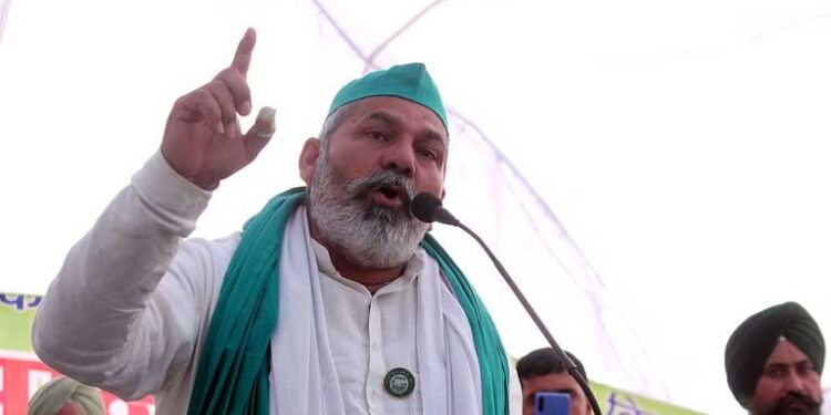 دہلی تحریک سے بھی بڑی تحریک چھیڑنی ہوگی، کسانوں پر لاٹھی چارج کے بعد راکیش ٹکیت کا انتباہ