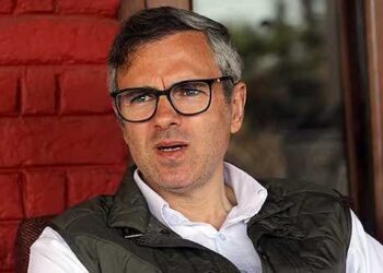 نیشنل کانفرنس کے لیڈر اور جموں و کشمیر کے سابق وزیر اعلیٰ عمر عبداللہ کی جانب سے کیجریوال کی شدید تنقید