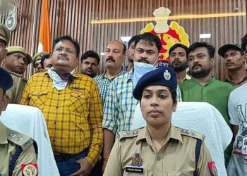 اوریا میں 50 کلو چاندی کی لوٹ معاملے میں داروغہ اور کانسٹیبل سمیت 6 گرفتار