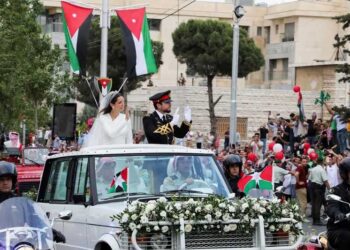 اردن کے ولی عہد الحسین اور سعودی شہری رجوہ آل سیف شادی کے بندھن میں بندھ گئے