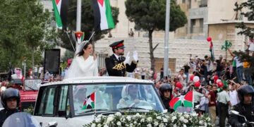 اردن کے ولی عہد الحسین اور سعودی شہری رجوہ آل سیف شادی کے بندھن میں بندھ گئے