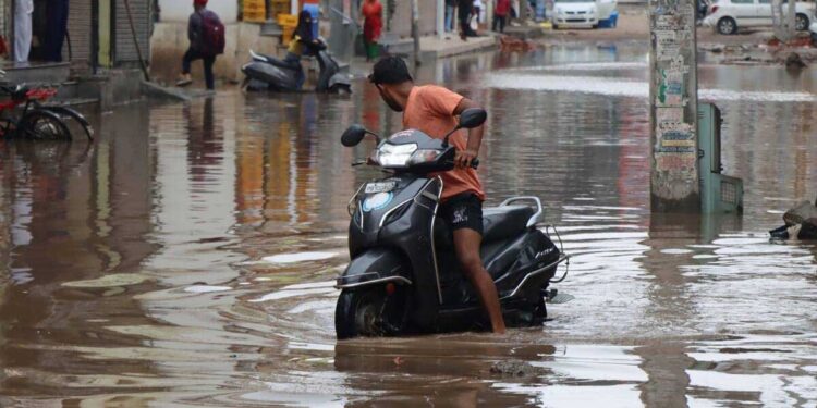 ہریانہ کے 600 گاوؤں میں داخل ہوا پانی، 9 افراد ہلاک
