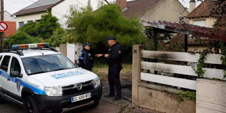 فرانس میں 6 دنوں میں 3.5 ہزار سے زیادہ افرادگرفتار