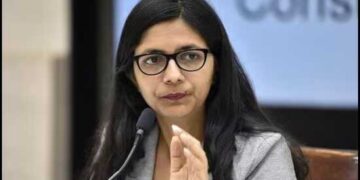 ریاستی حکومت کی  اجازت نہ ملنے کے باوجود دہلی خاتون کمیشن کی سربراہ مالیوال منی پور کے لیے روانہ