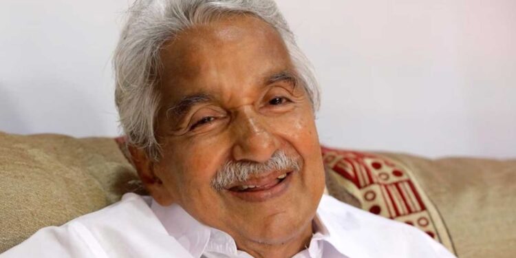 کیرالہ کے سابق وزیر اعلیٰ اور کانگریس کے سینئر لیڈر اومن چانڈی کا انتقال