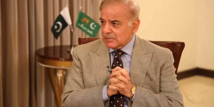 پاکستان  میں معاشی بحران کے پیش نظر وقت سے پہلے انتخابات کرائے جانے کا فیصلہ