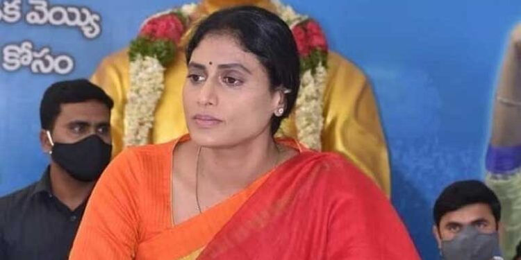 وائی ایس آر تلنگانہ پارٹی کی سربراہ وائی ایس شرمیلا کے کانگریس میں شامل ہونے کا امکان