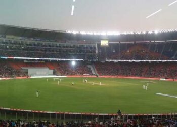 مودی اسٹیڈیم میں 15 اکتوبر کو ہونے والے ہند- پاک ورلڈ کپ مقابلے کا بے صبری سے انتظار