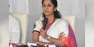 بچہ ابھی پیدا ہوا ہے، اسے سانس لینے دو، آگے آگے  دیکھئے، کیا ہوتا ہے-سپریہ سولے