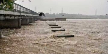 یمنا خطرے کی سطح سے اوپر، دہلی میں ہائی الرٹ