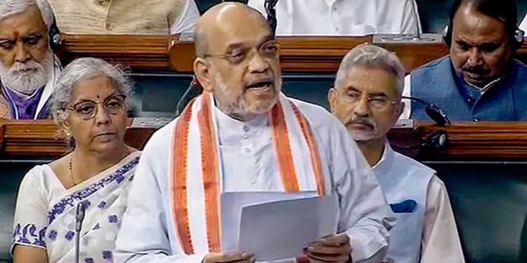 لوک سبھا میں قانون سے منسلک تین بل پیش