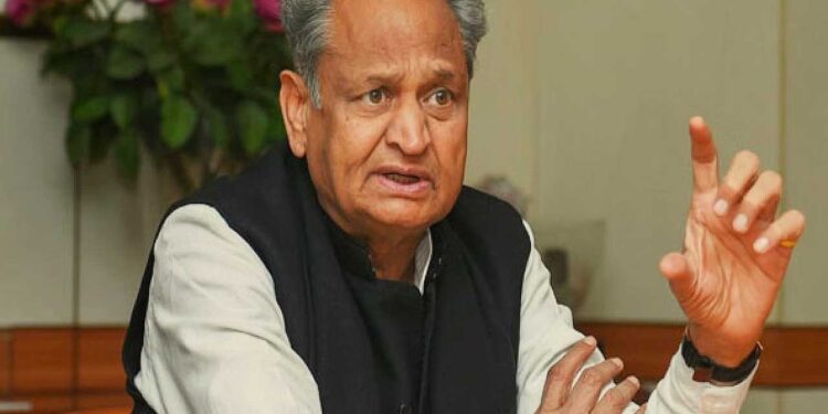 مودی سرنیم کیس میں راہل گاندھی کی سزا پر روک سے اشوک گہلوت کے حوصلے بلند