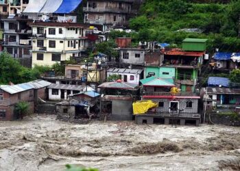 ہماچل پردیش میں بادل پھٹنے اور زمین کھسکنے سے 21 افراد ہلاک