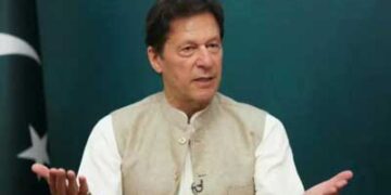پاکستان کے سابق وزیر اعظم عمران خان  لاہور واقع  رہائش گاہ زمان پارک سے گرفتار