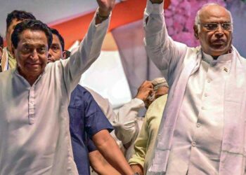 مدھیہ پردیش میں رسوئی گیس سلنڈر 500 روپے میں فراہم کرنےاورخواتین کو 1500 روپے ماہانہ دینےکا کھڑگے کا وعدہ