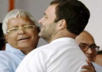 سپریم کورٹ کے فیصلےکے بعد راہل گاندھی کی لالو یادو سے ملاقات