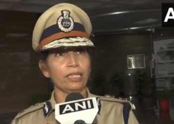 نلہر مندر میں پھنسی خواتین کو جنسی طور پر ہراساں کرنے کے دعووں کی تردید