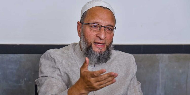 چین کے سامنے سر تسلیم خم کیوں؟اویسی کا مودی حکومت سے سوال