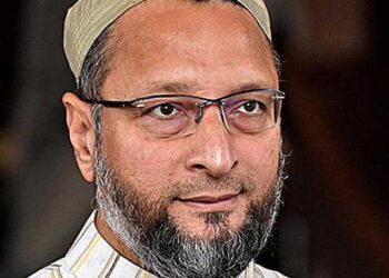 اسد الدین اویسی کی دہلی واقع  سرکاری رہائش گاہ پر حملہ،پولیس جانچ میں مصروف