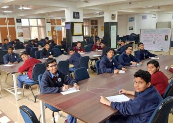 اسکول میں موبائل فون کا استعمال نہیں کیا جائے