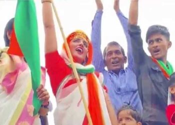 غیر قانونی طریقےسے ہندوستان پہونچی سیما حیدرنے لہرایا ترنگا جھنڈا