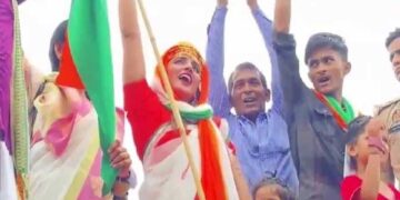 غیر قانونی طریقےسے ہندوستان پہونچی سیما حیدرنے لہرایا ترنگا جھنڈا