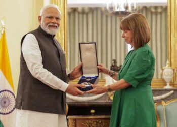 ’گرانڈ کراس آف دی آرڈر آف آنر‘ ملنے پروزیر داخلہ کی وزیر اعظم کو مبارکباد