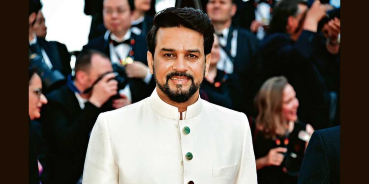 لوک سبھا انتخابات وقت سے پہلے نہیں :انوراگ ٹھاکرکی وضاحت