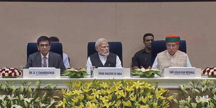 وکیلوں کی دو روزہ بین الاقوامی کانفرنس کا وزیر اعظم نریندر مودی کے ہاتھوں افتتاح